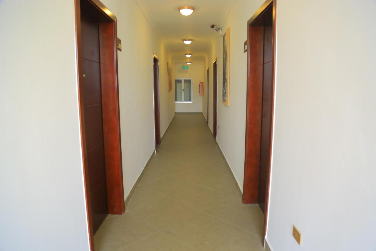 Black Horse Hotel Apartment Addis Ababa Bagian luar foto